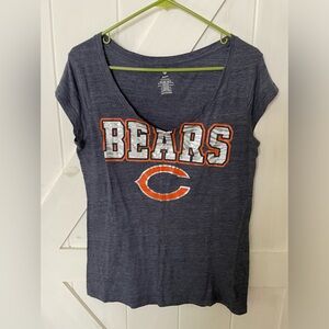 Chicago Bears, juniors size XL. Short sleeve, football, fall, chi town, fan wear